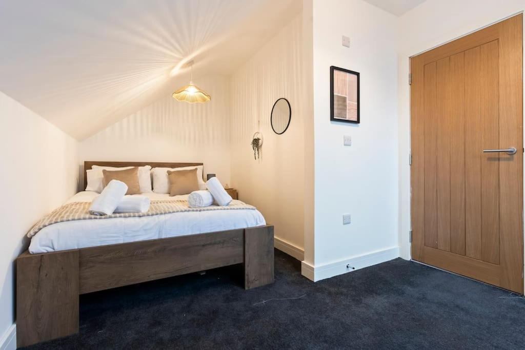 Modern & Cosy 2br W Balcony & Netflix * Oxford