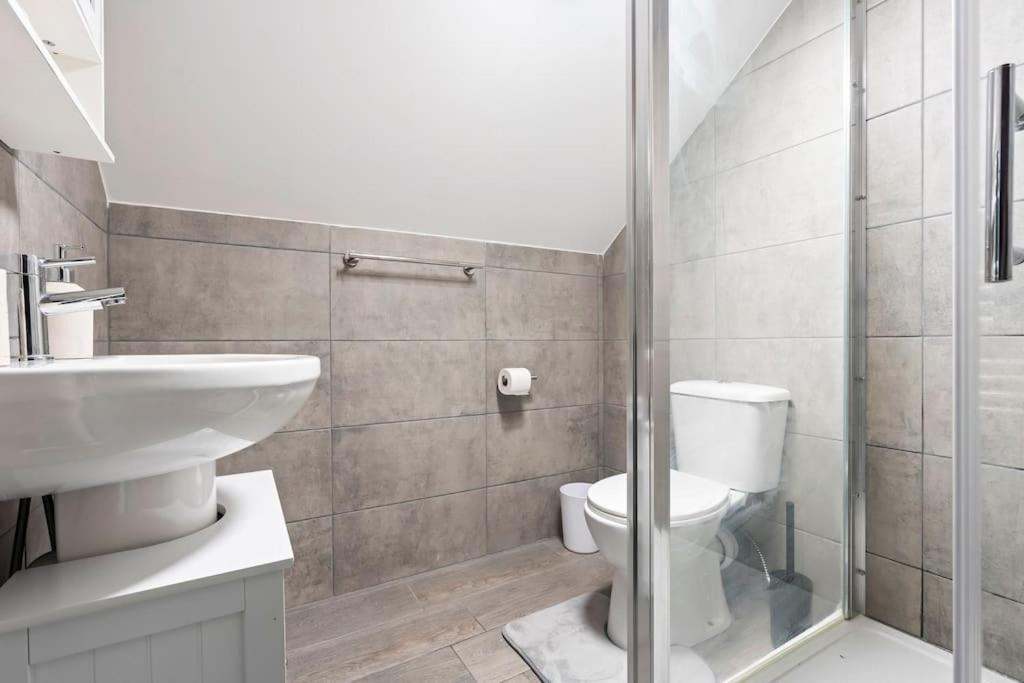 Apartamento Modern & Cosy 2br W Balcony & Netflix Oxford
